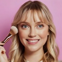 BENETTY VELVET COMPACT POWDER