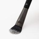 FOUNDATION BRUSH