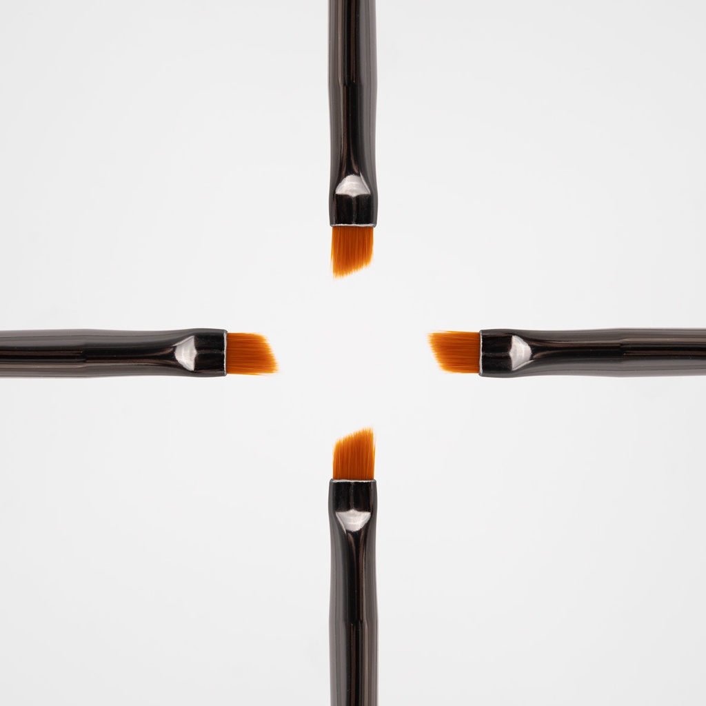 ANGLED LINER BRUSH