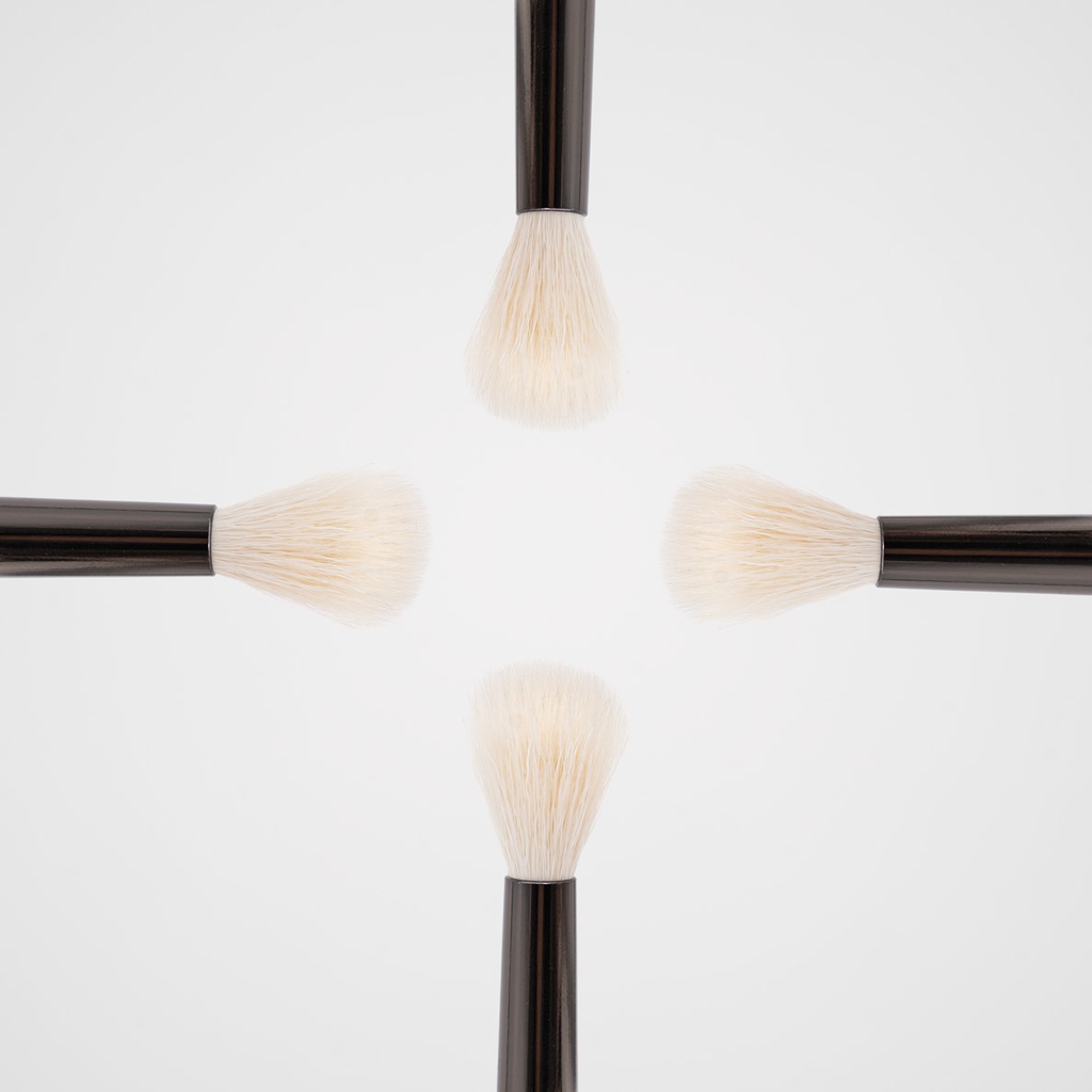 ROUND BLENDER SHADOW BRUSH