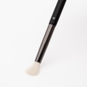 EYE BLENDING BRUSH