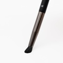 EYE SMUDGE BRUSH