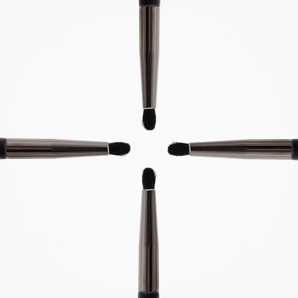 SMALL POINTED SMUDGE BRUSH